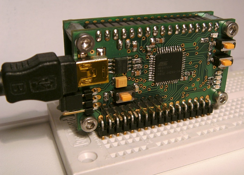 USBAVR module on breadboard